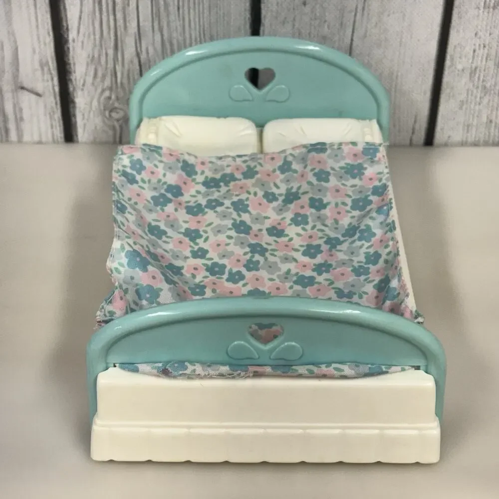 Fisher Price Loving Family Dollhouse 1993 Double Parent Bed w Floral Cloth Cover